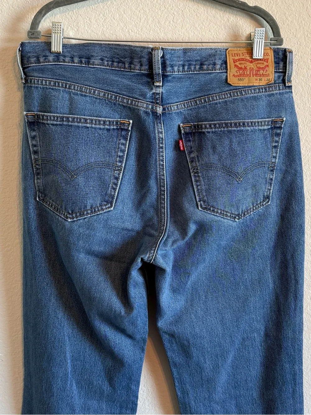 Levi's Straight Men’s 550 Relaxed Fit Jeans Blue Denim Dark Stone Wash 36 x 30
